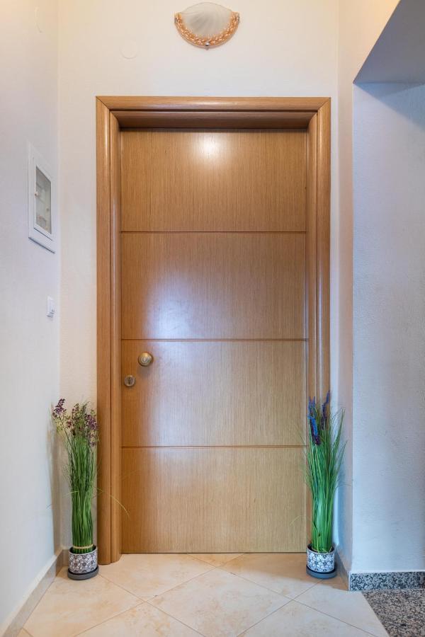 Luxury Central Apartment Xanthi Esterno foto